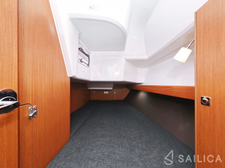 Bavaria 37 Cruiser - Yacht Charter Sailica