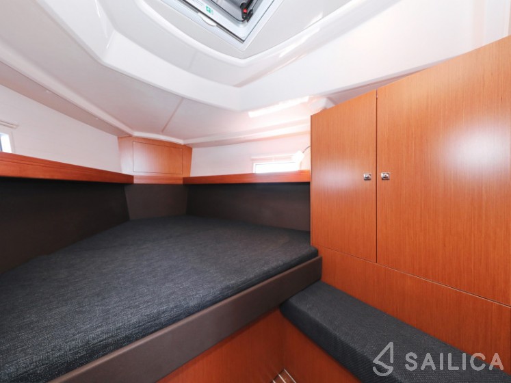 Bavaria 37 Cruiser - Yacht Charter Sailica