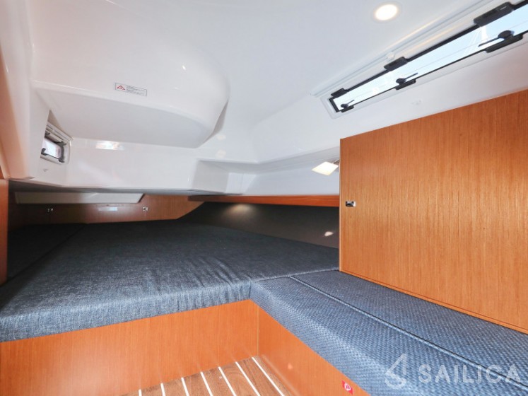 Bavaria 37 Cruiser - Yacht Charter Sailica