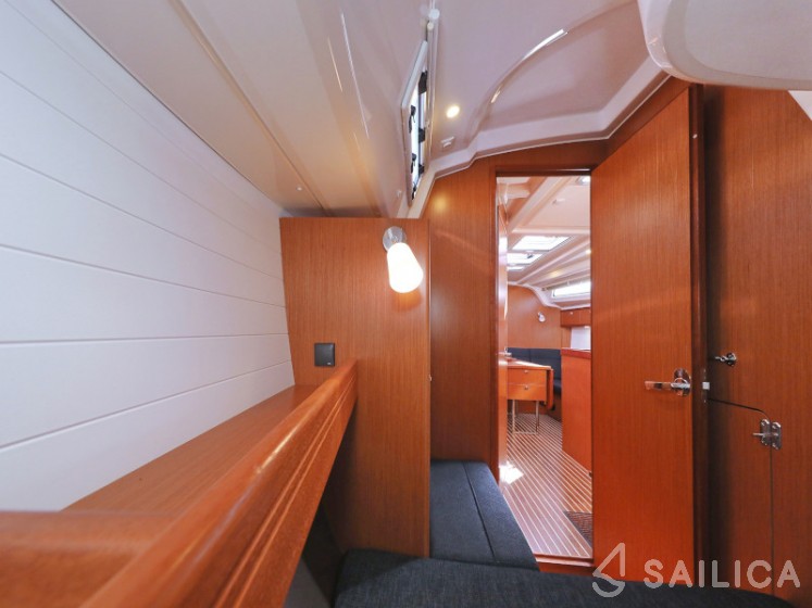 Bavaria 37 Cruiser - Yacht Charter Sailica