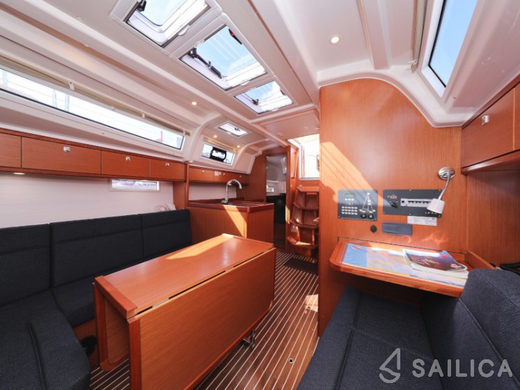 Bavaria 37 Cruiser - Yacht Charter Sailica