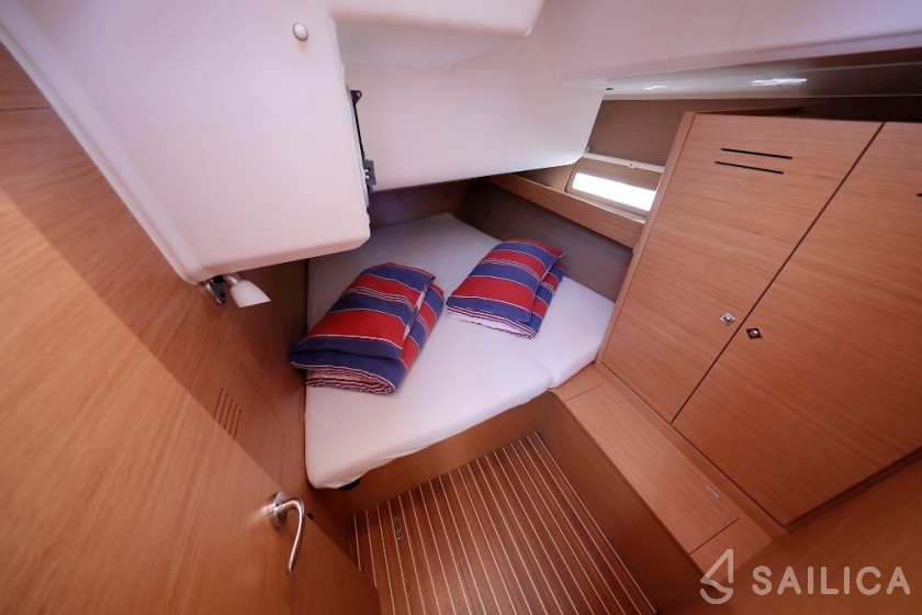 Dufour 460 GL - Yacht Charter Sailica