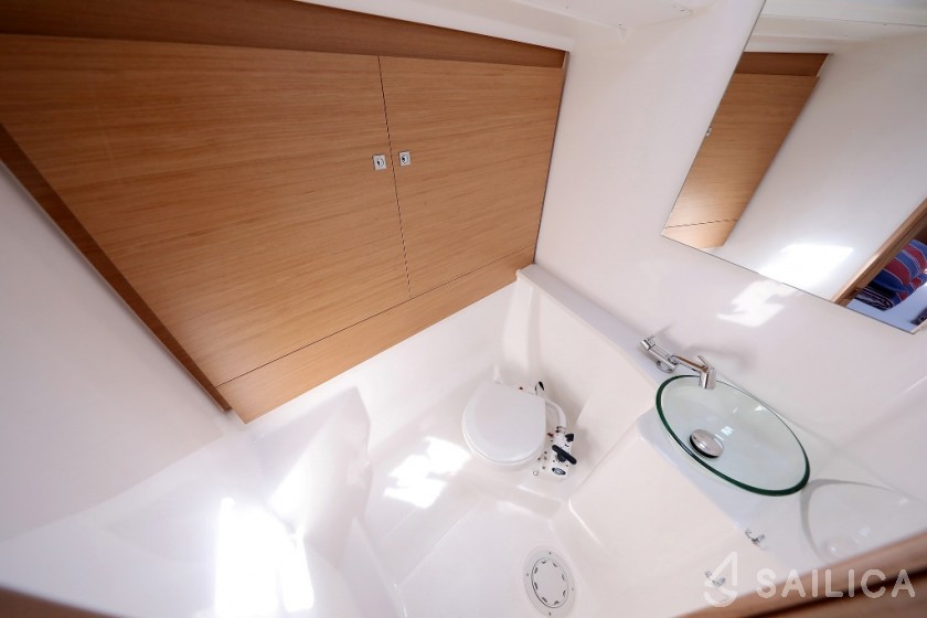 Dufour 460 GL - Yacht Charter Sailica