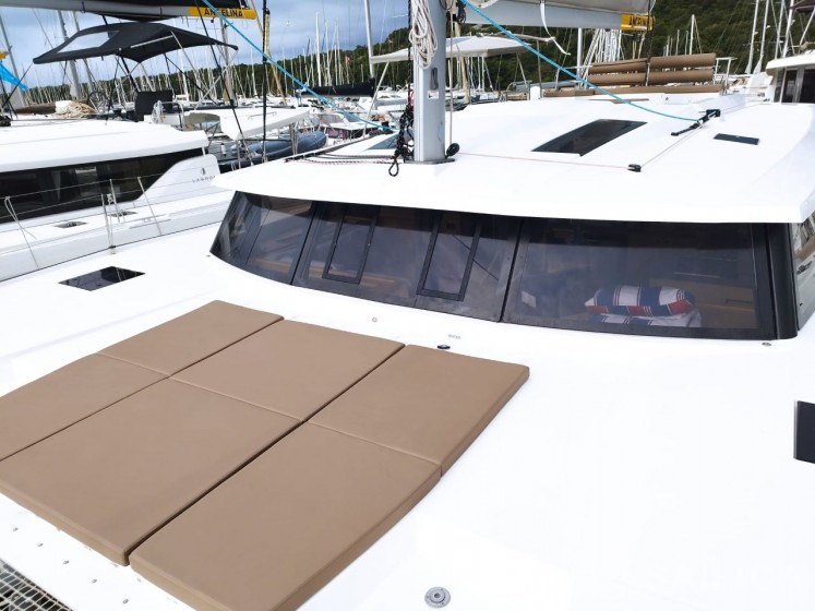 Saona 47 - Yacht Charter Sailica