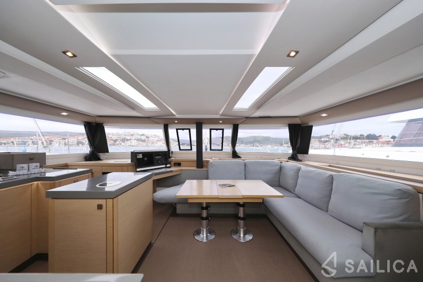 Saona 47 - Yacht Charter Sailica
