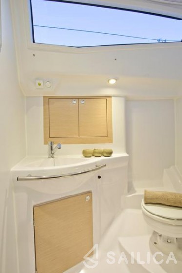 Elan 35 Impression - Yacht Charter Sailica