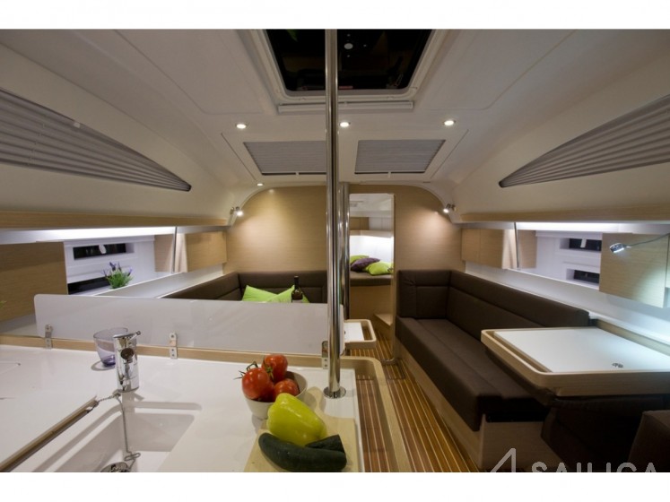 Elan 40 Impression - Yacht Charter Sailica