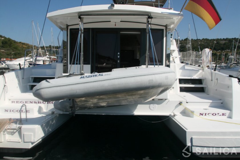 Bali 4.0 - Yacht Charter Sailica