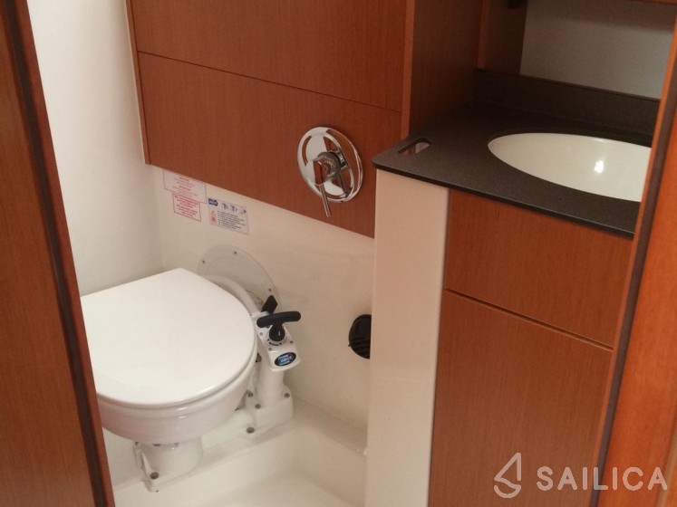 Bavaria Cruiser 51 - Yacht Charter Sailica