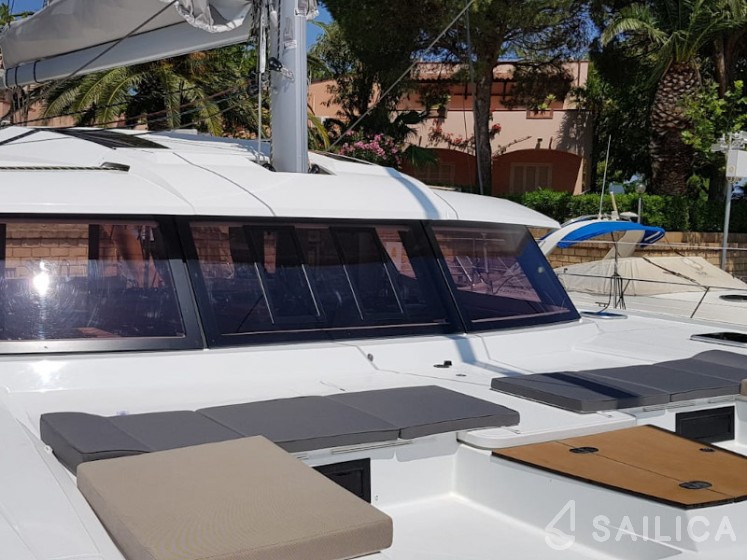 Saba 50 - Yacht Charter Sailica