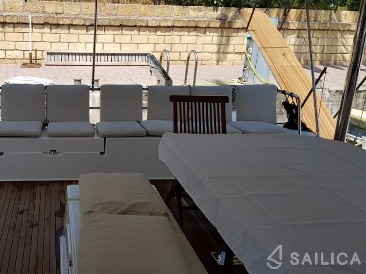 Saba 50 - Yacht Charter Sailica