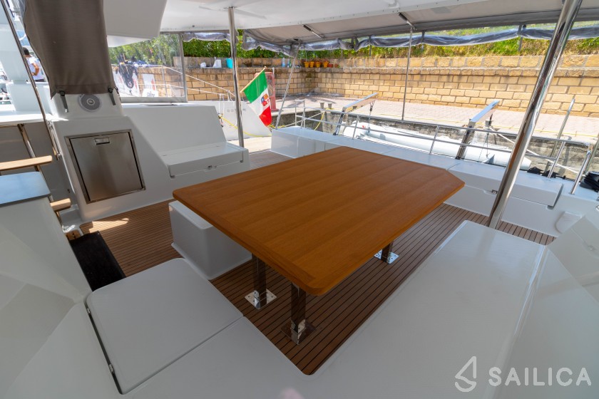 Saba 50 - Yacht Charter Sailica