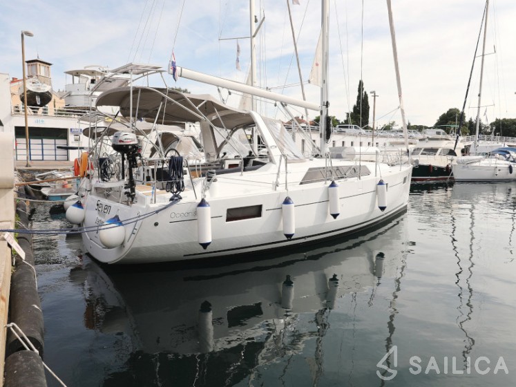 Oceanis 41.1 - Yacht Charter Sailica