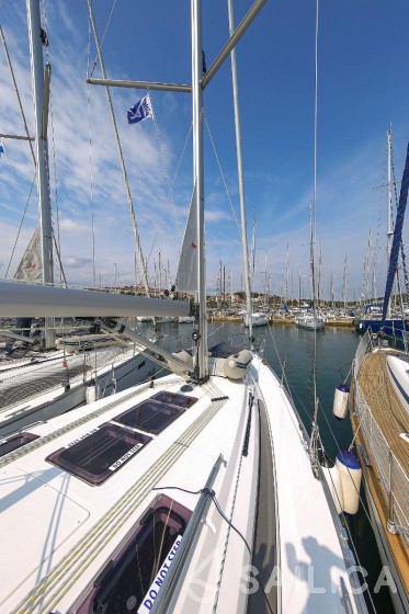 Bavaria 37 Cruiser - Yacht Charter Sailica