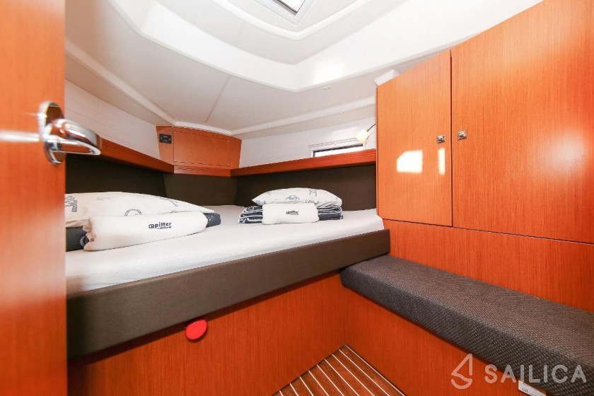 Bavaria 37 Cruiser - Yacht Charter Sailica