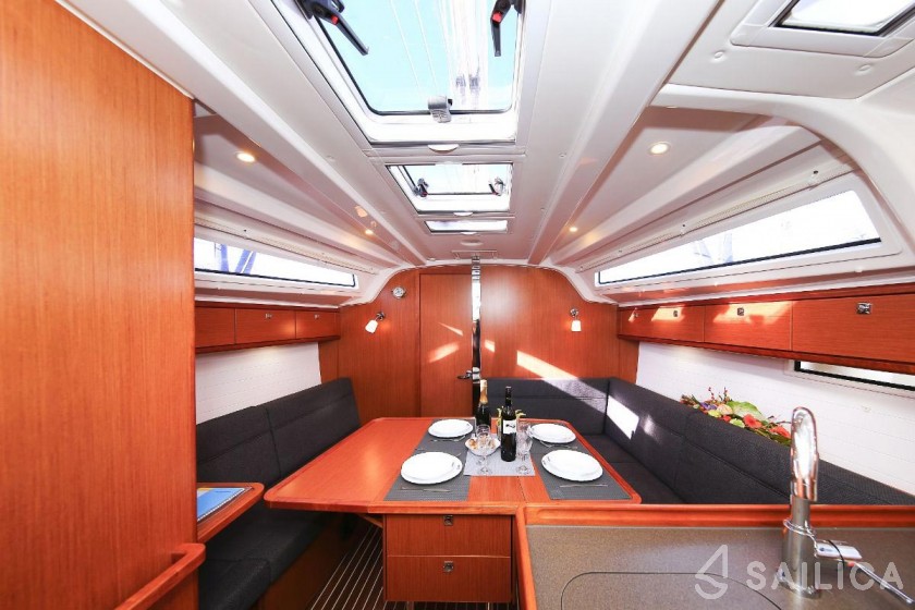 Bavaria 37 Cruiser - Yacht Charter Sailica