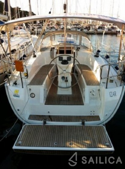 Bavaria 32 Cruiser - Yacht Charter Sailica