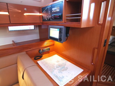 Bavaria 45 Cruiser - Yacht Charter Sailica