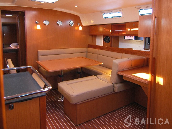Bavaria 45 Cruiser - Yacht Charter Sailica