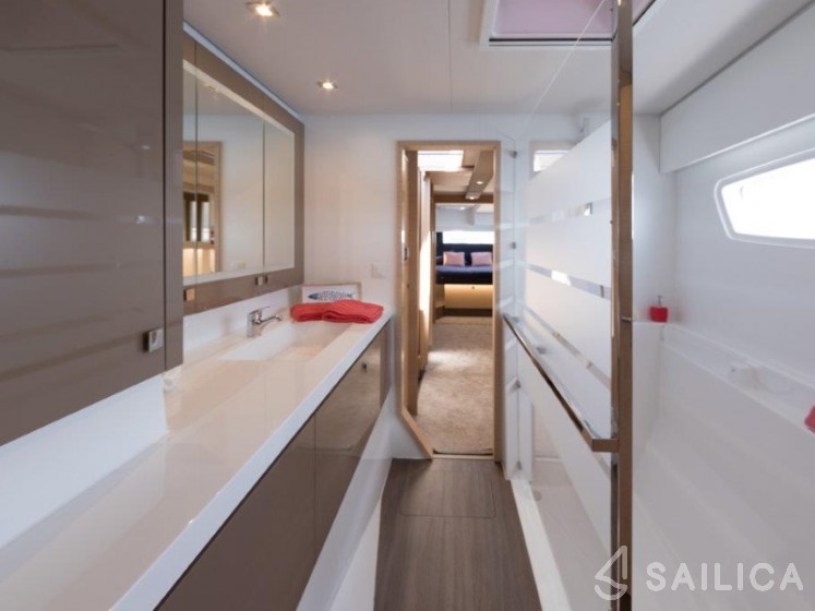 Saona 47 - Yacht Charter Sailica