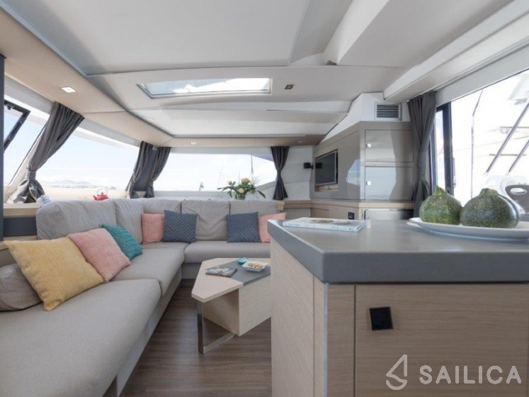 Saona 47 - Yacht Charter Sailica