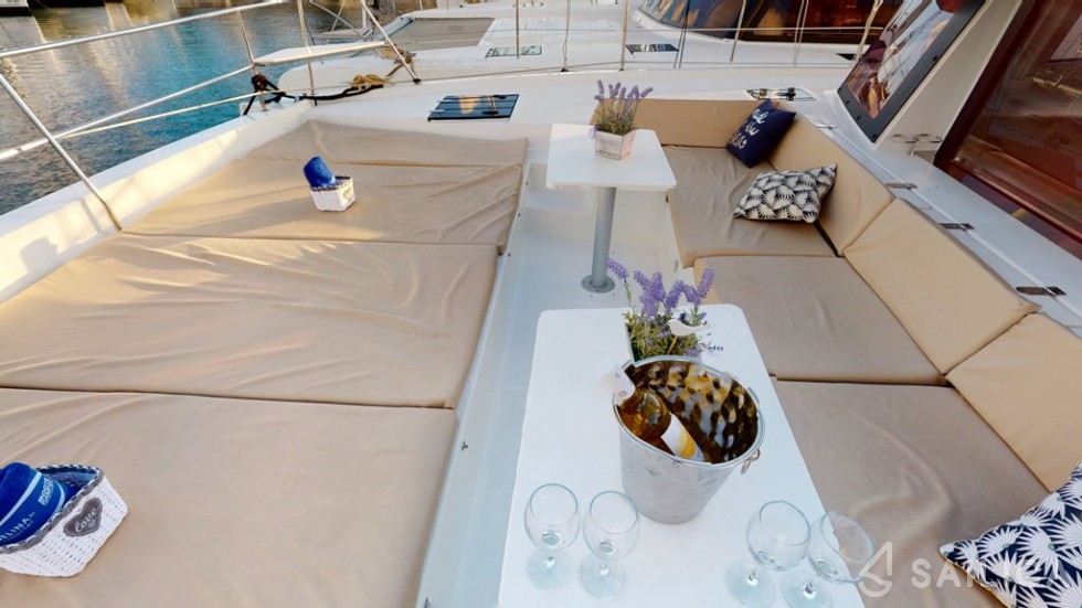 Bali 4.5 - Yacht Charter Sailica
