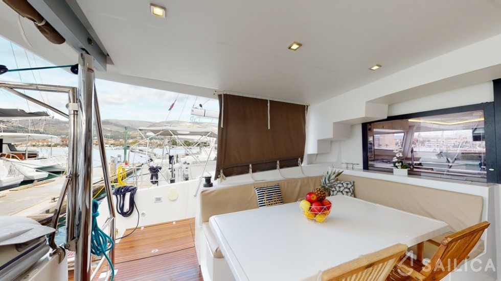 Bali 4.5 - Yacht Charter Sailica