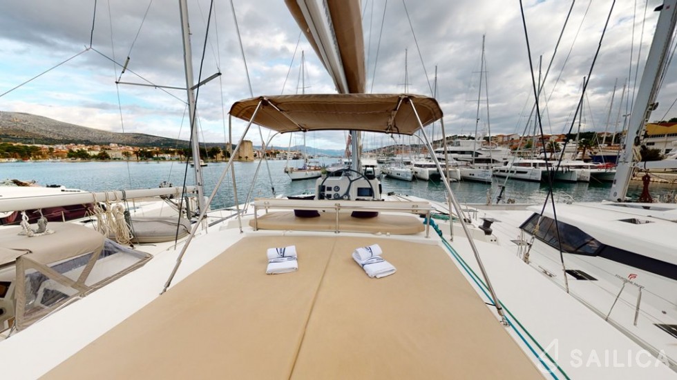 Bali 4.5 - Yacht Charter Sailica