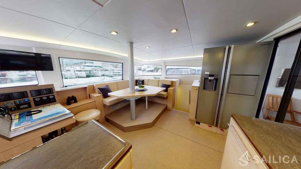 Bali 4.5 - Yacht Charter Sailica