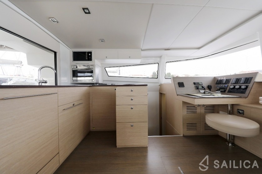 Bali 4.5 - Yacht Charter Sailica