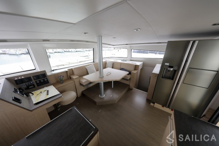 Bali 4.5 - Yacht Charter Sailica