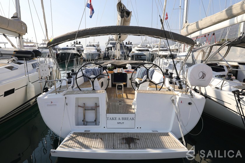 Hanse 415 - Yacht Charter Sailica