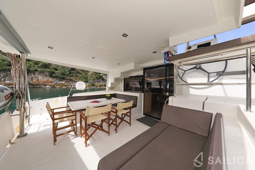Bali 4.5 - Yacht Charter Sailica