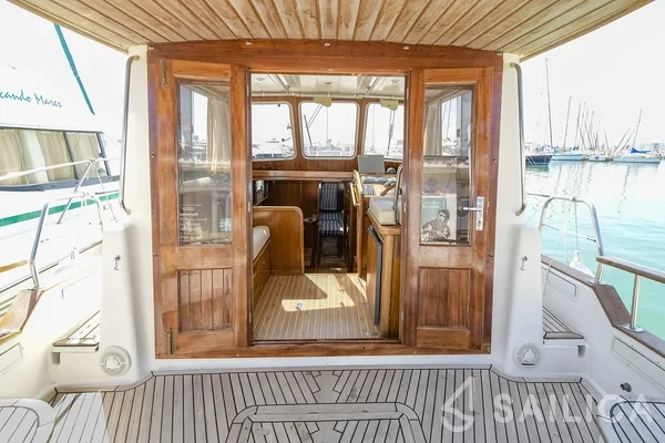 Menorquin 100 - Yacht Charter Sailica