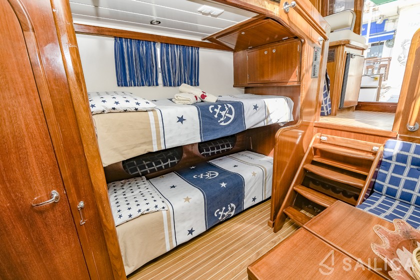Menorquin 100 - Yacht Charter Sailica