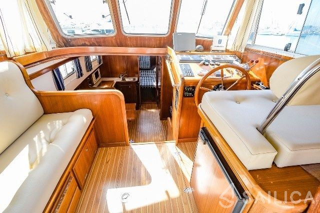 Menorquin 100 - Yacht Charter Sailica