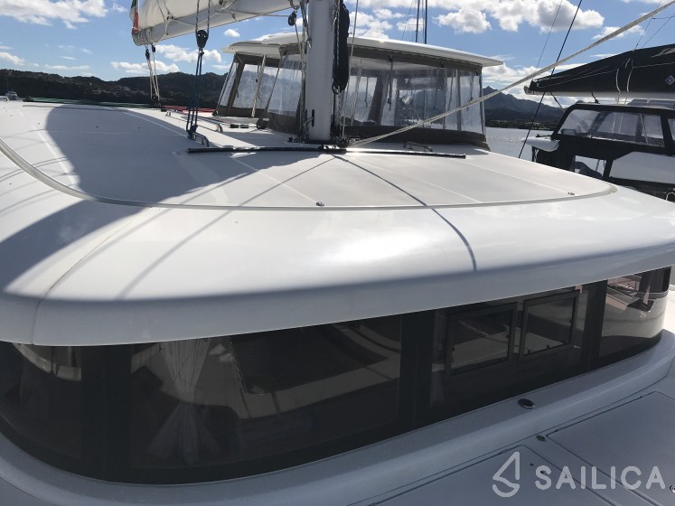Lagoon 42 - Yacht Charter Sailica
