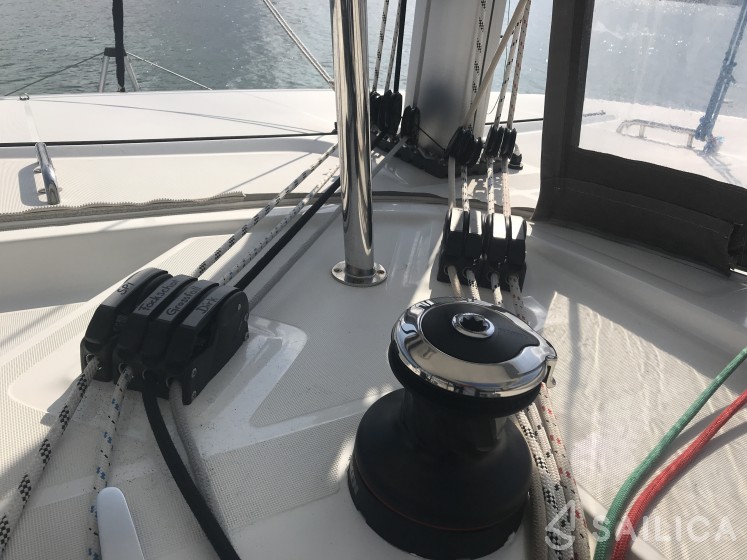 Lagoon 42 - Yacht Charter Sailica