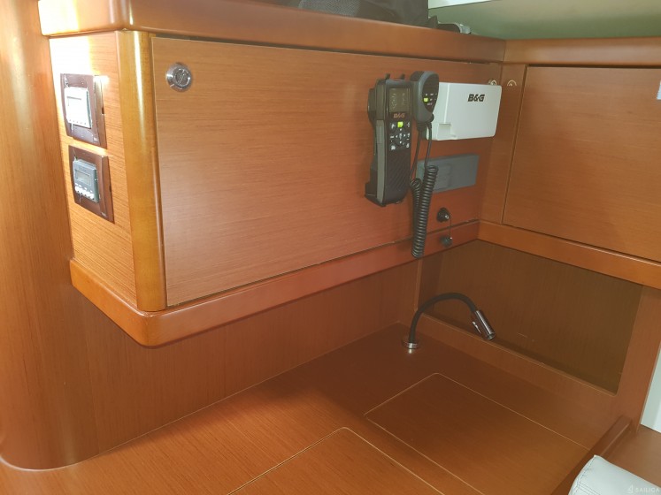Oceanis 48 - Yacht Charter Sailica