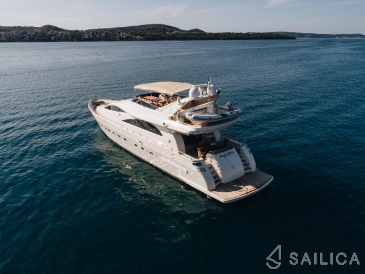 Amer 86 - Yacht Charter Sailica