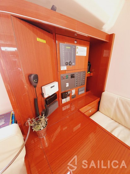 Hanse 505 - Yacht Charter Sailica