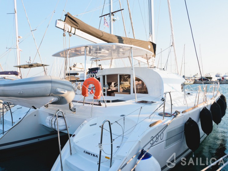 Lagoon 380 - Yacht Charter Sailica