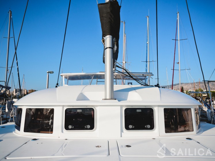 Lagoon 380 - Yacht Charter Sailica