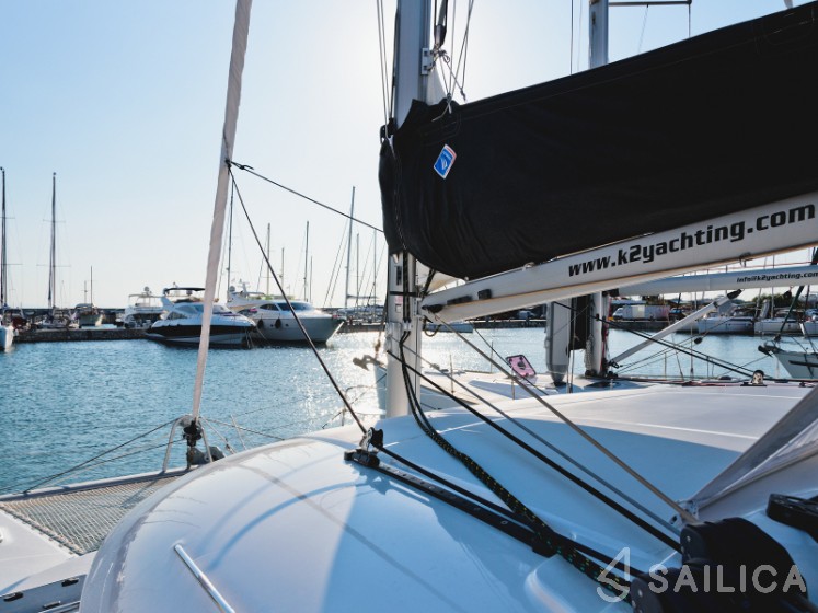 Lagoon 380 - Yacht Charter Sailica