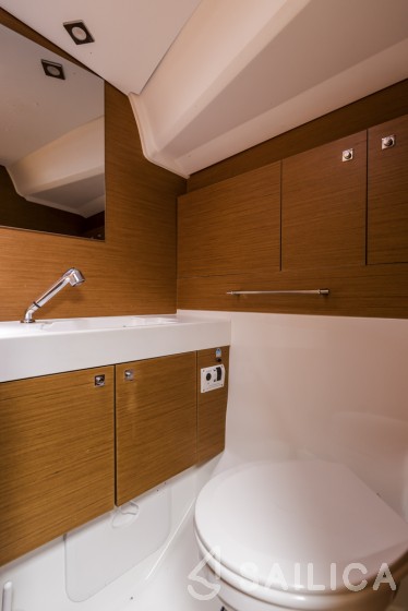 Sun Odyssey 479 - Yacht Charter Sailica