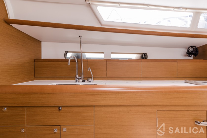 Sun Odyssey 479 - Yacht Charter Sailica