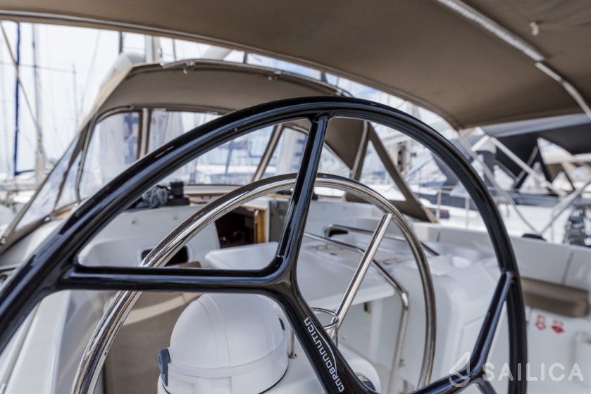 Sun Odyssey 479 - Yacht Charter Sailica