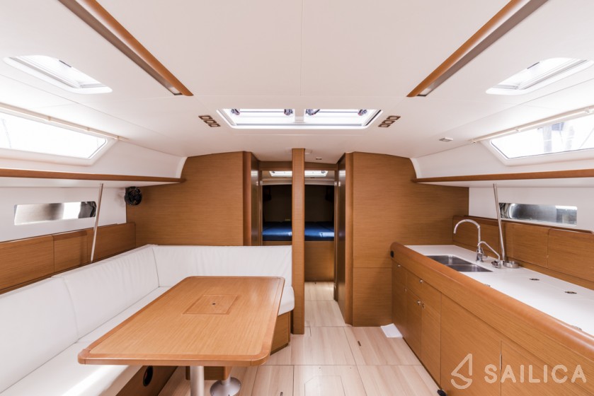 Sun Odyssey 479 - Yacht Charter Sailica