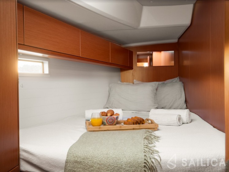 Bavaria 46 Cruiser - Yacht Charter Sailica