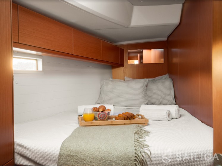Bavaria 46 Cruiser - Yacht Charter Sailica